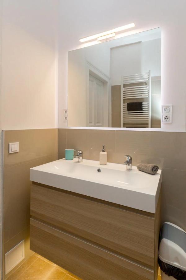 Kresz Geza 29 Westend Station 2 Bedrooms+Living Ac Budapest Kültér fotó